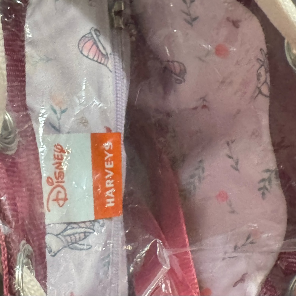 Harvey’s Disney Winnie the Pooh Piglet Bucket Bag - Picture 7 of 16